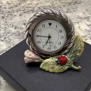 ♥️🆕 Brighton Silver Rope-Frame Clock with Green Leaf and Red Ladybug